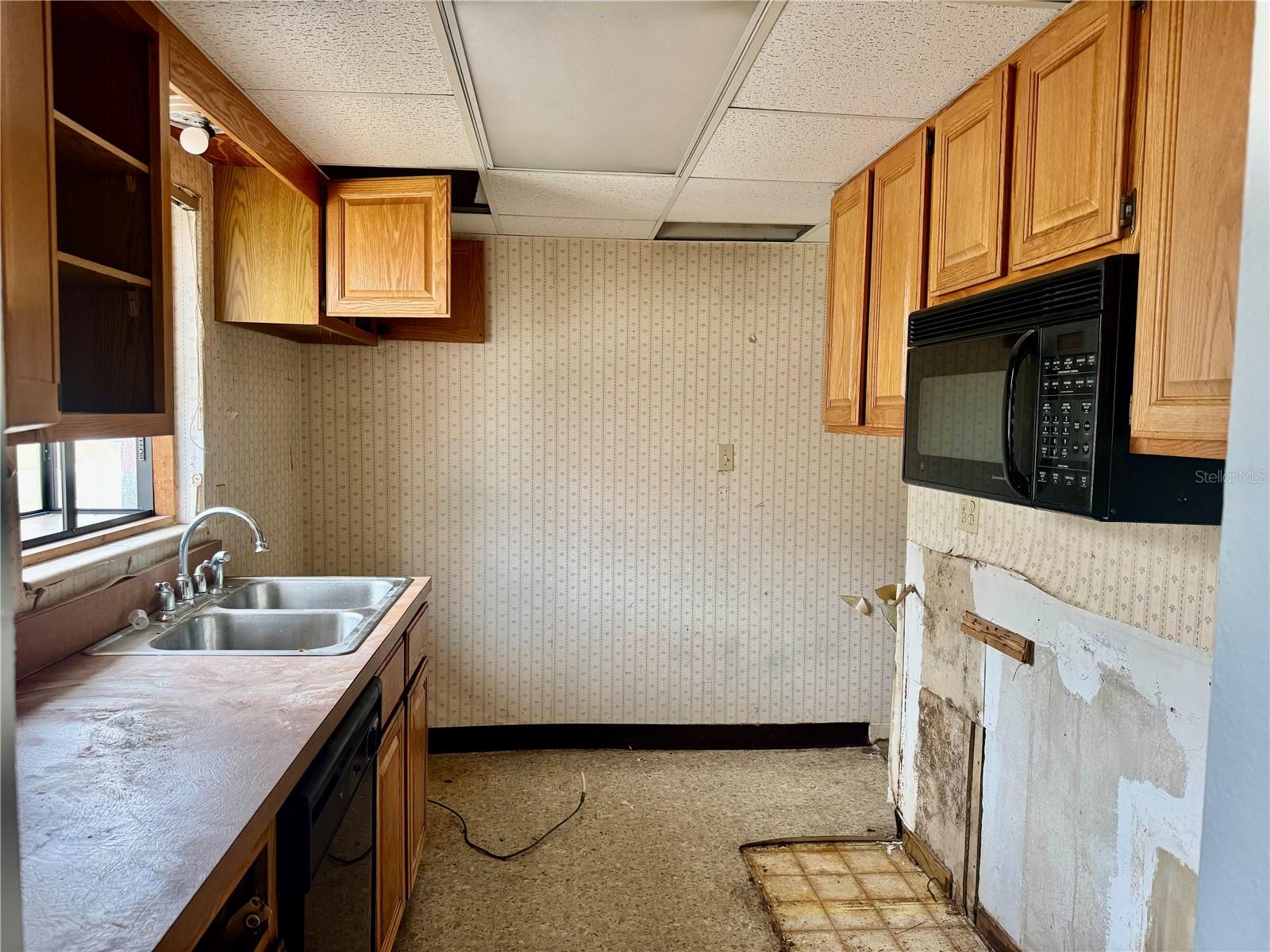 Image 6 of 10 For 17595 1st Street E