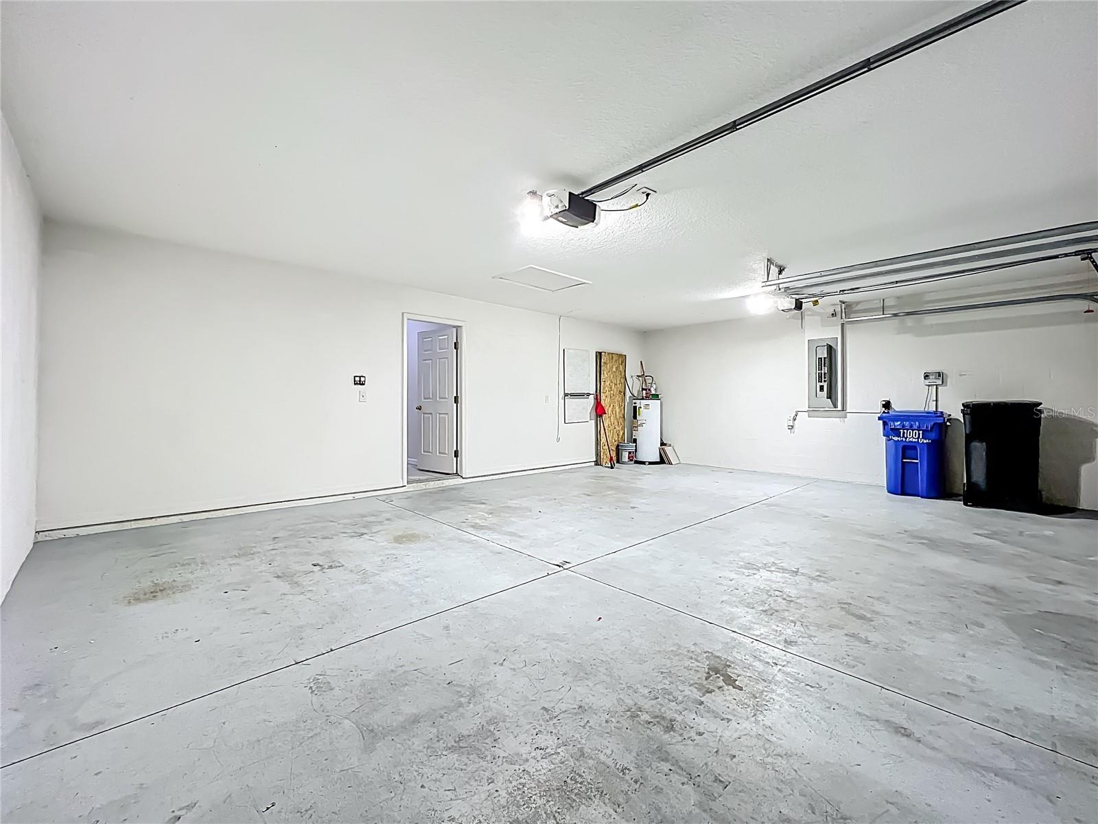 Image 23 of 25 For 11001 Hoffner Edge Drive