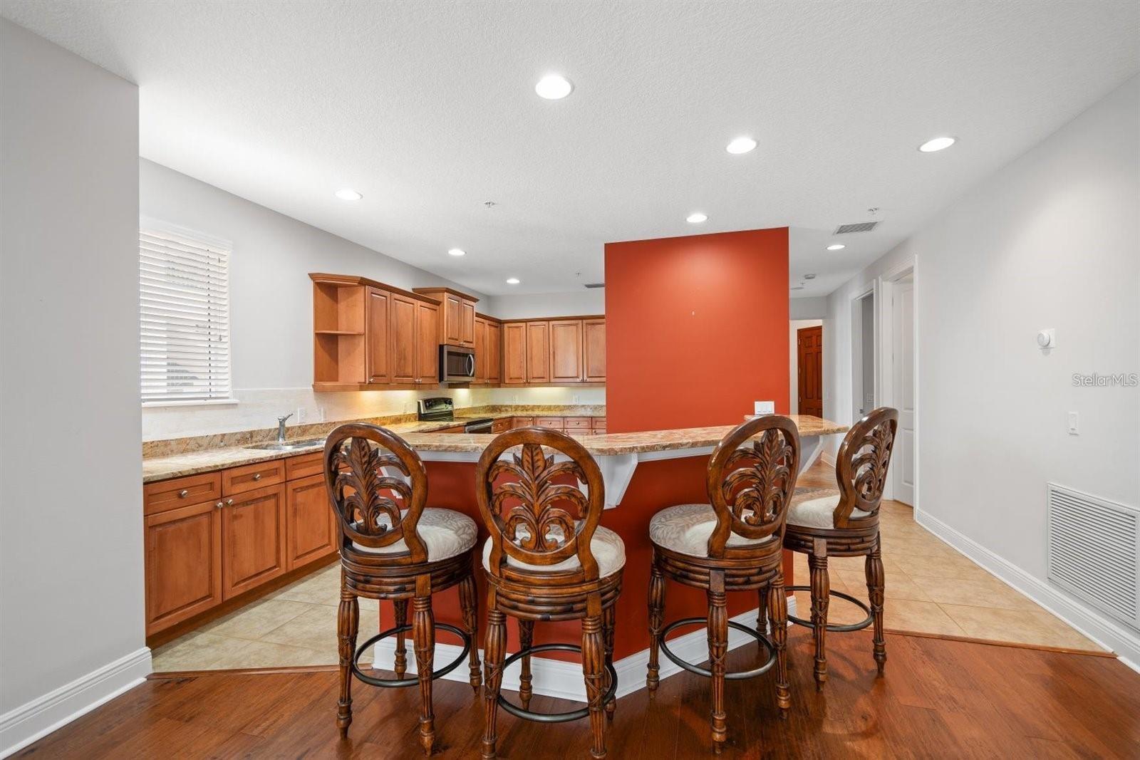 Image 12 of 37 For 1030 Bellasol Way 201
