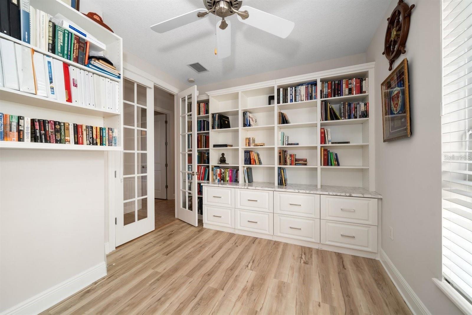 Image 3 of 37 For 1030 Bellasol Way 201