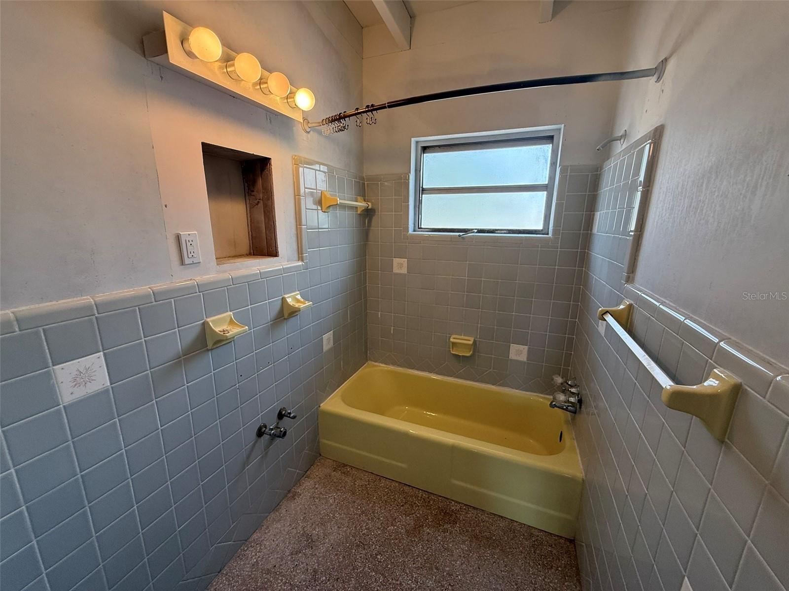 Image 38 of 71 For 3000 58th Avenue S