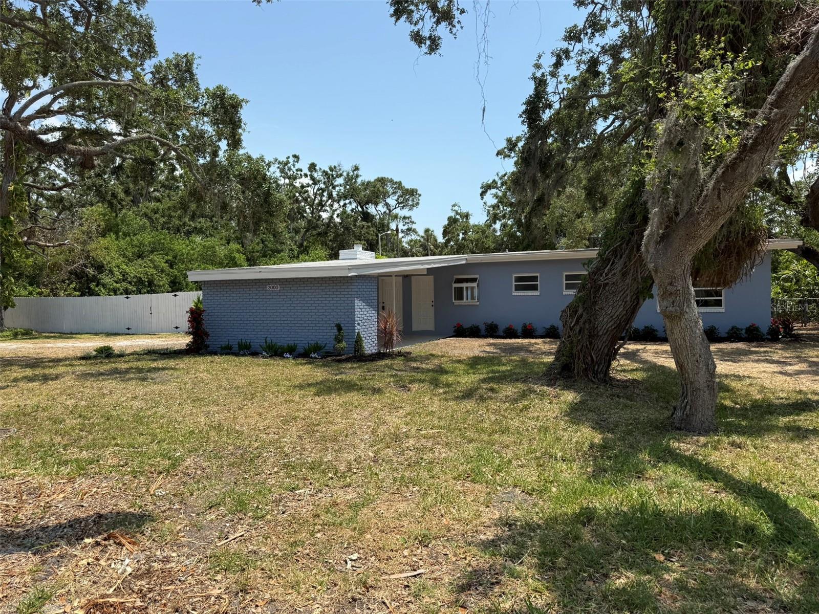 Image 43 of 71 For 3000 58th Avenue S