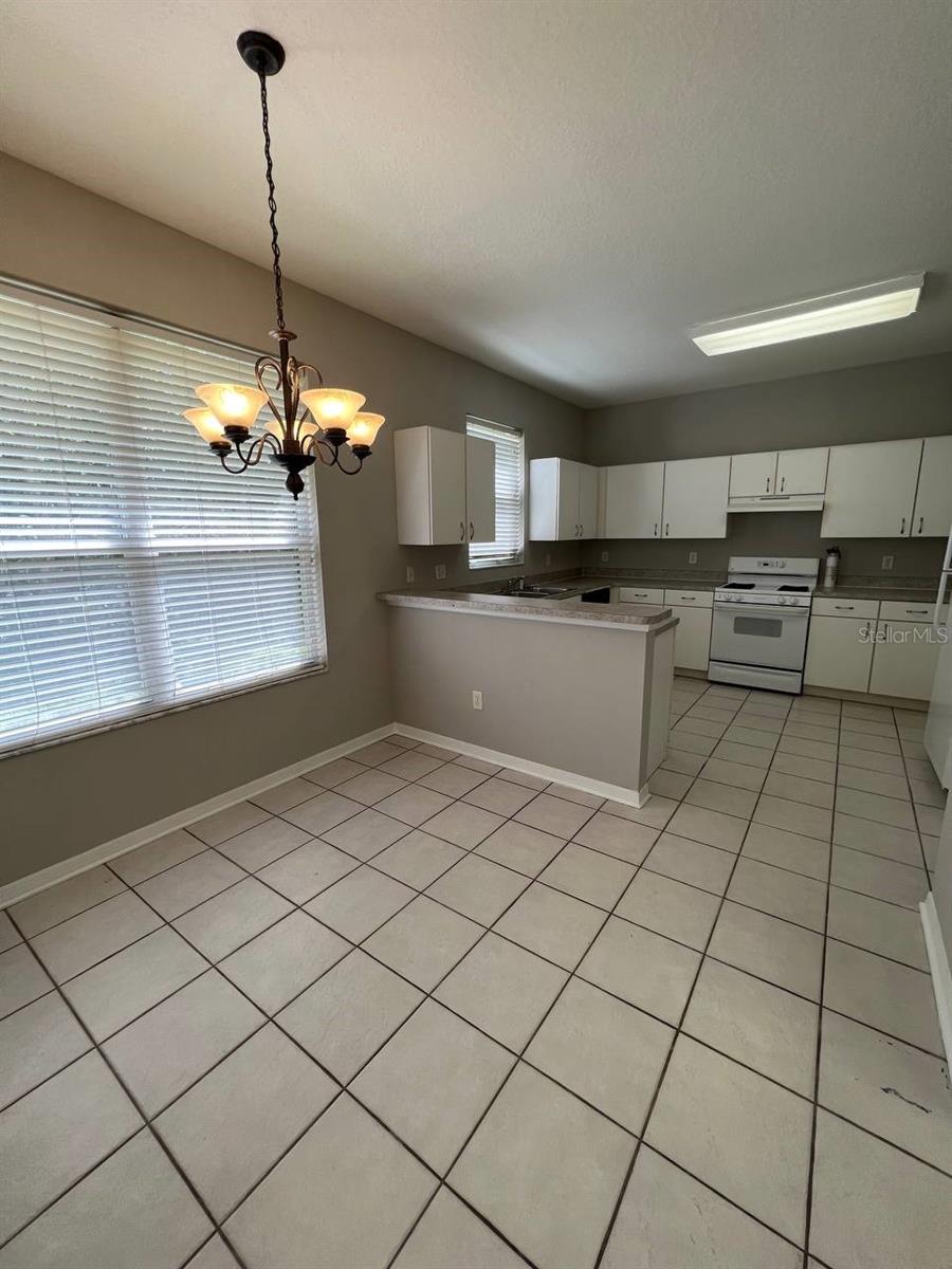 Image 11 of 31 For 12024 Deacons Croft Lane