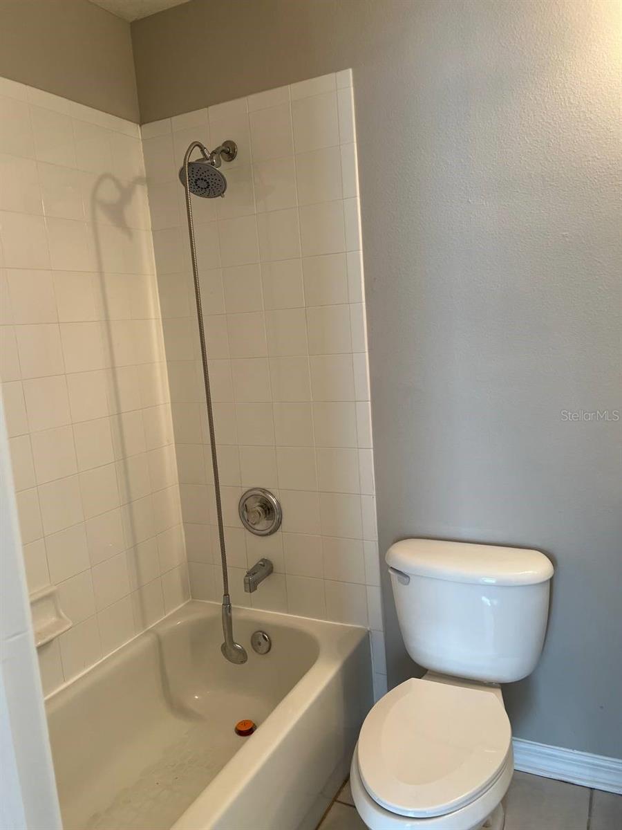 Image 20 of 31 For 12024 Deacons Croft Lane
