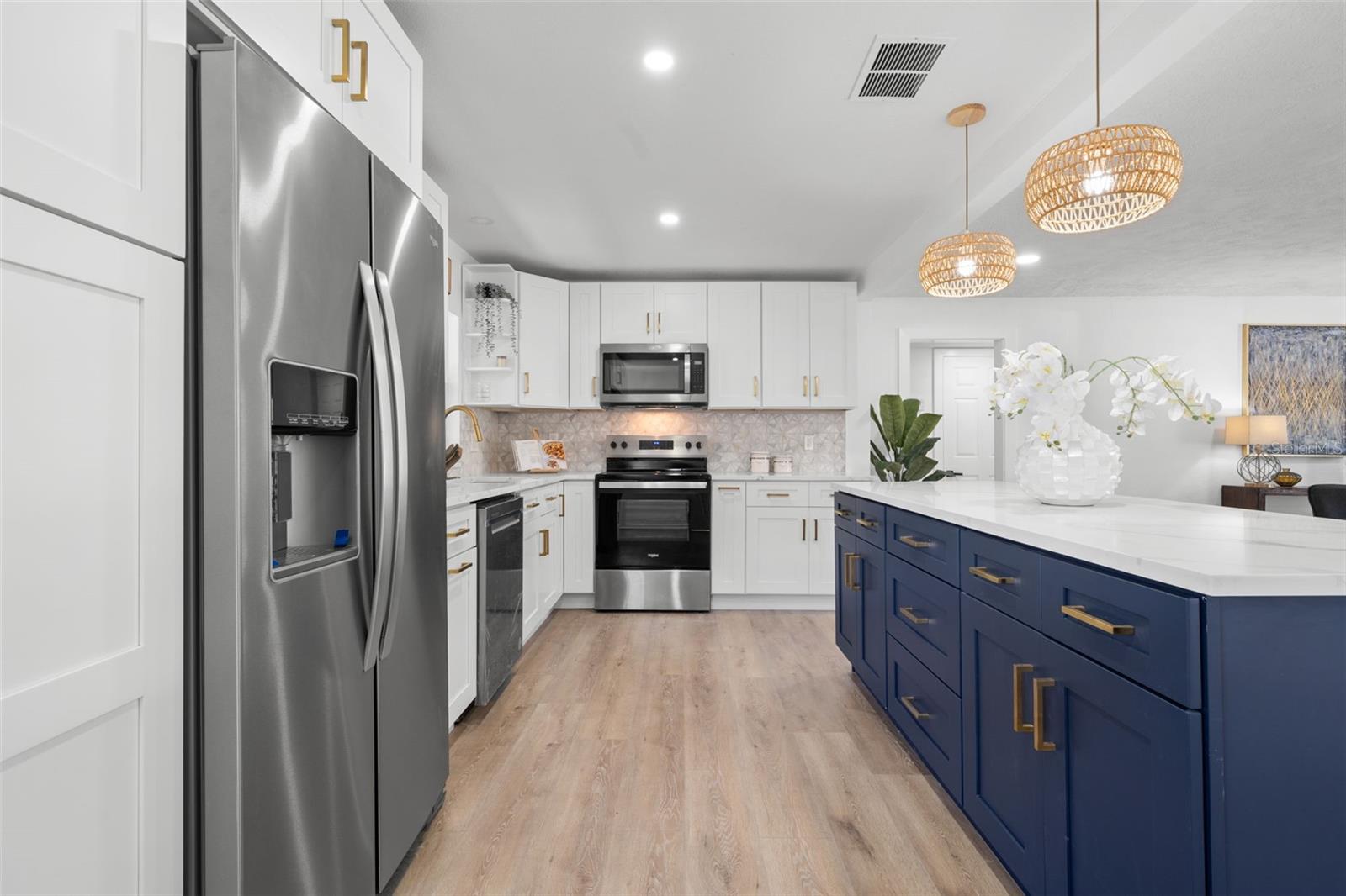 Image 11 of 34 For 1400 23rd Avenue S