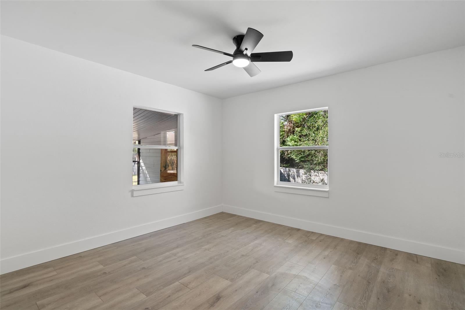 Image 18 of 34 For 1400 23rd Avenue S