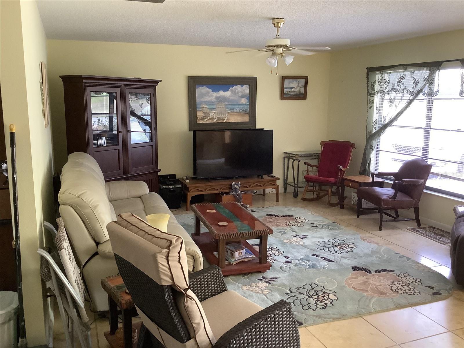 Image 13 of 51 For 6488 Robinswood Avenue