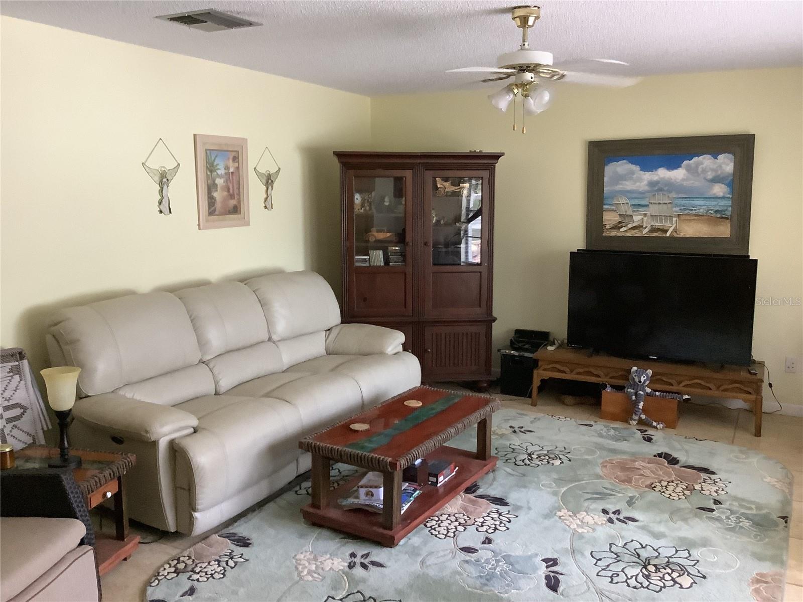 Image 14 of 51 For 6488 Robinswood Avenue