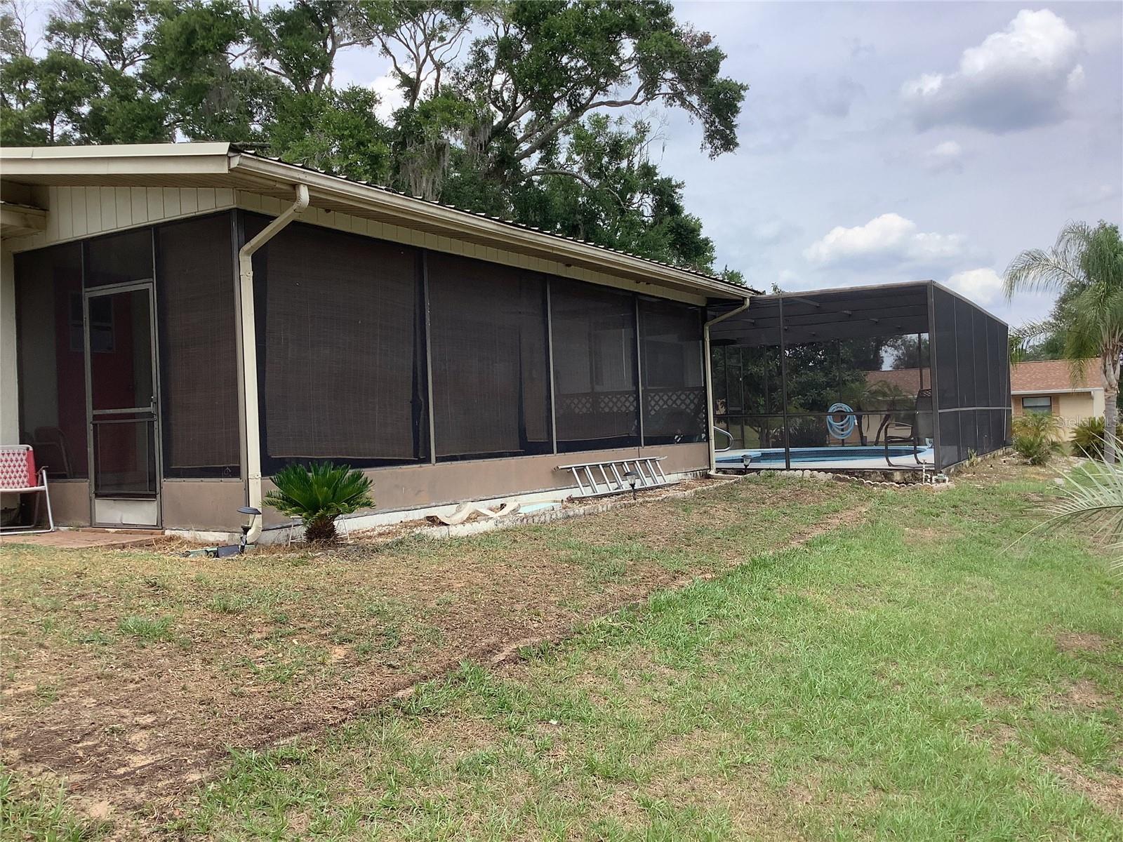 Image 8 of 51 For 6488 Robinswood Avenue