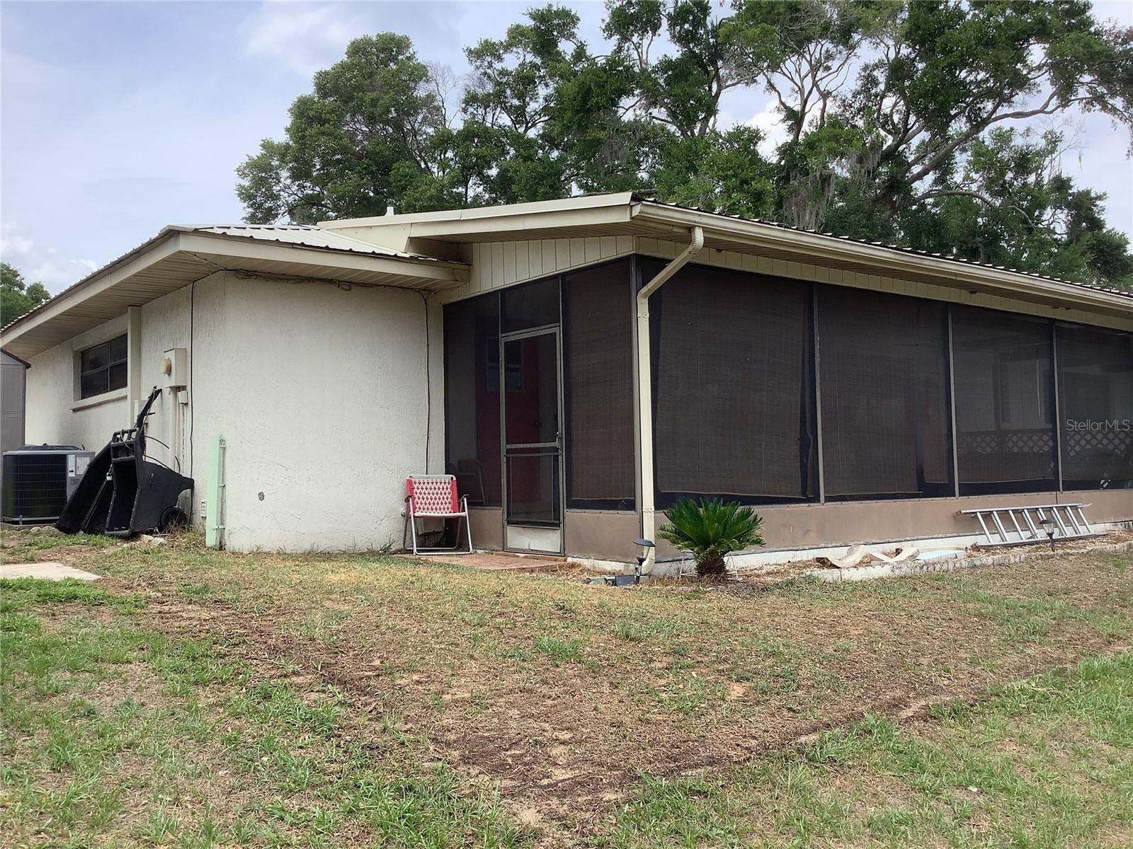Image 9 of 51 For 6488 Robinswood Avenue
