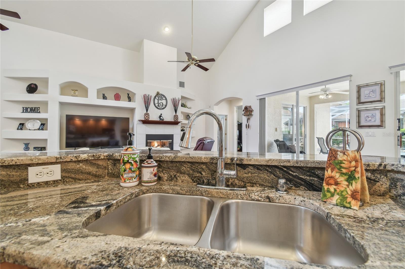 Image 24 of 74 For 10229 Waterside Oaks Drive