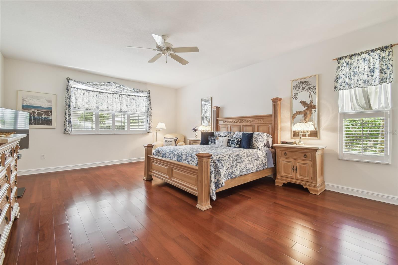 Image 29 of 74 For 10229 Waterside Oaks Drive