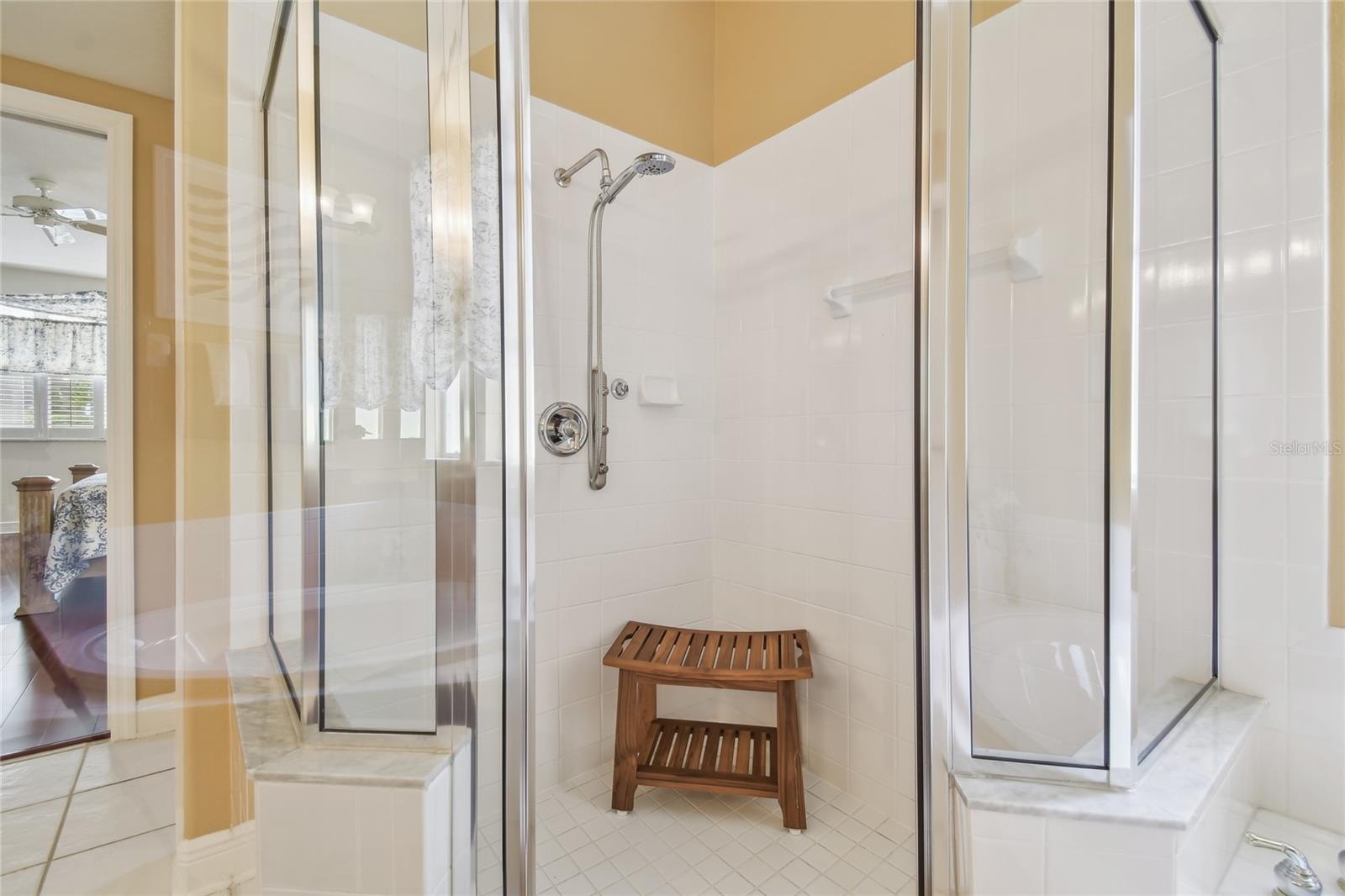 Image 33 of 74 For 10229 Waterside Oaks Drive