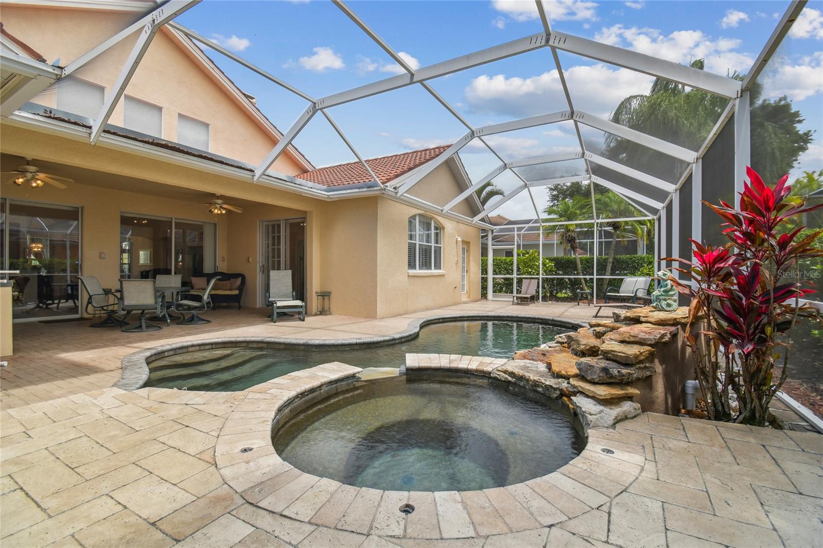 Image 48 of 74 For 10229 Waterside Oaks Drive