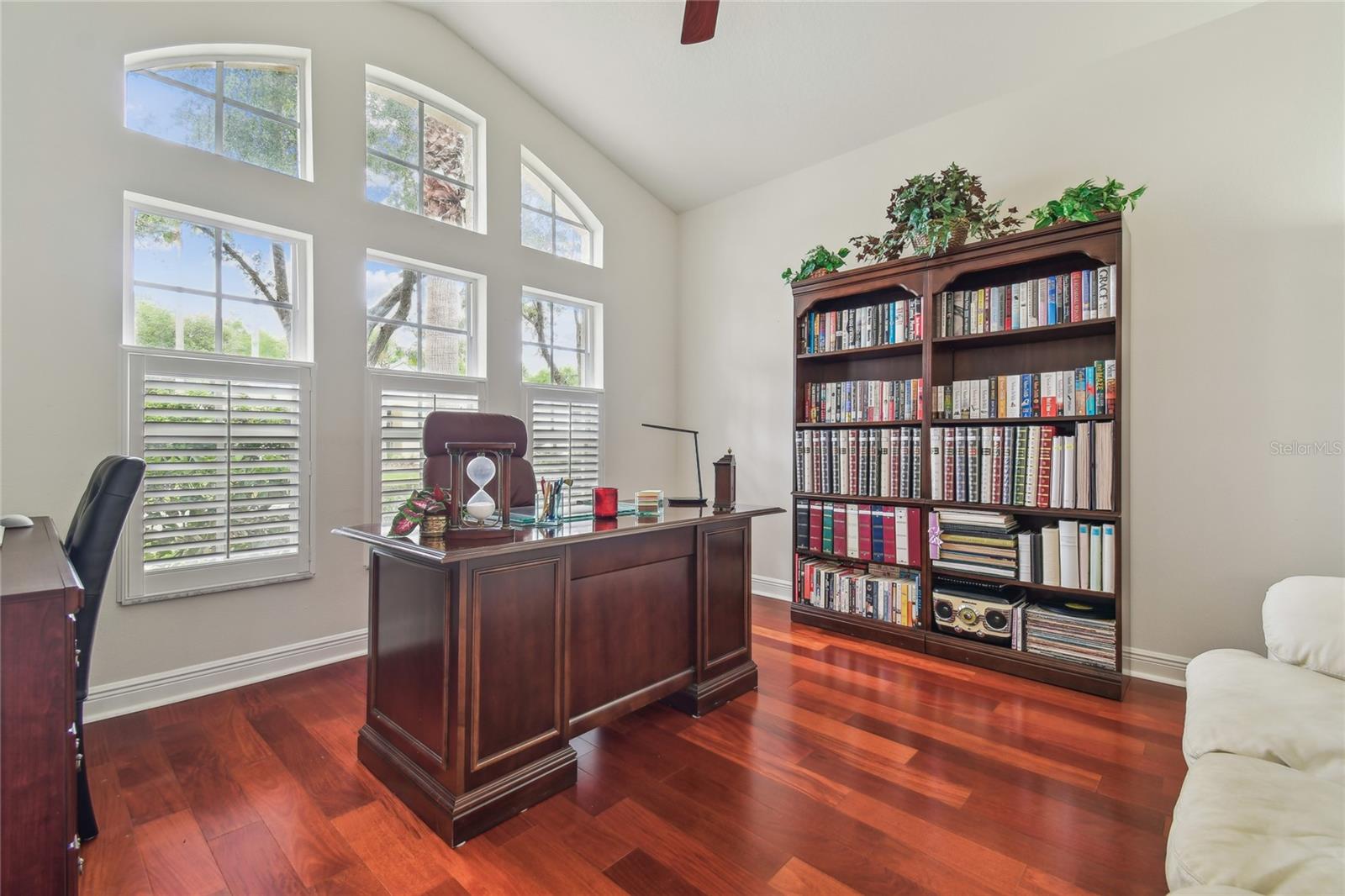 Image 6 of 74 For 10229 Waterside Oaks Drive