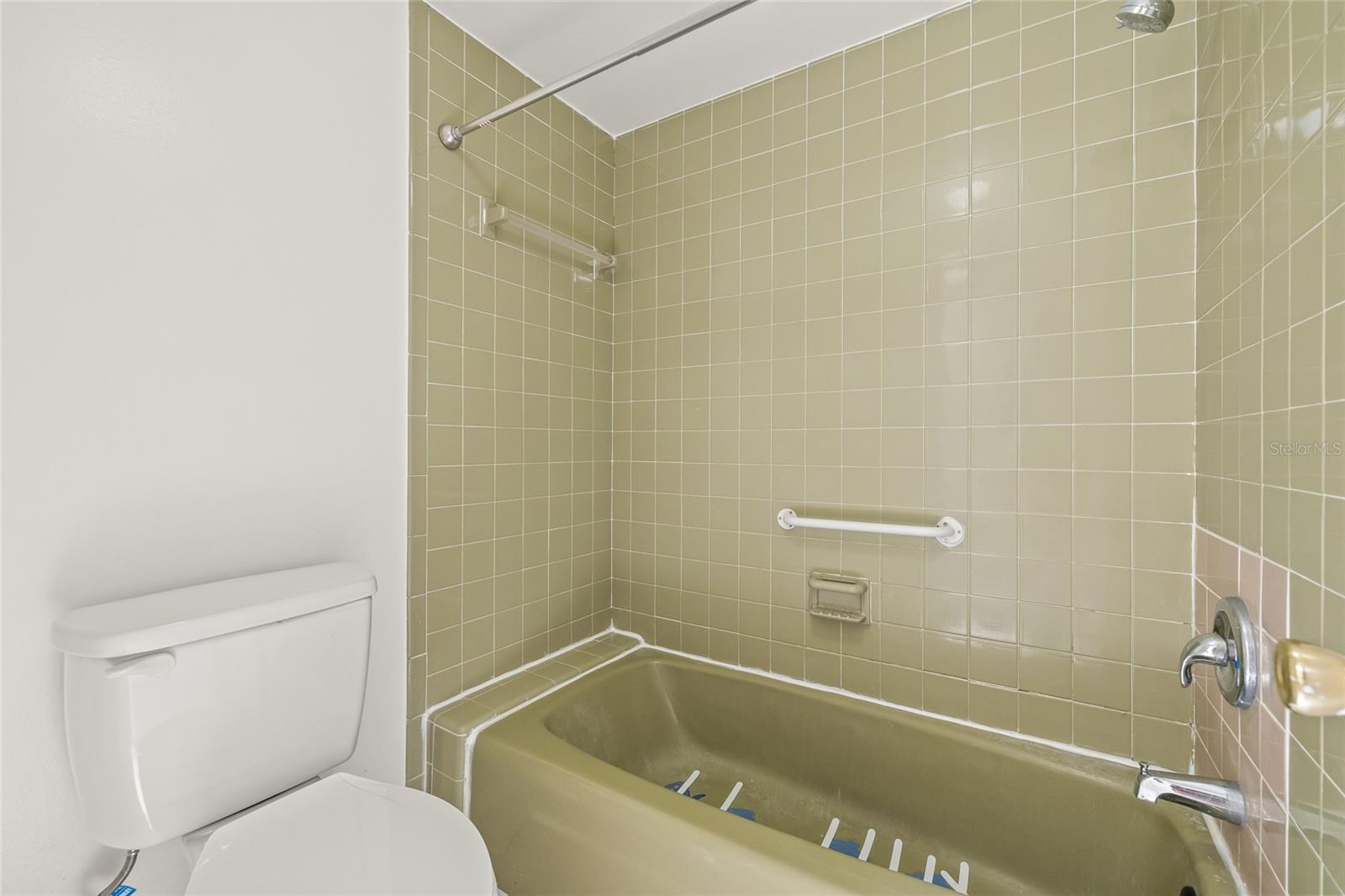 Listing photo id 26 for 6607 Larimer Drive