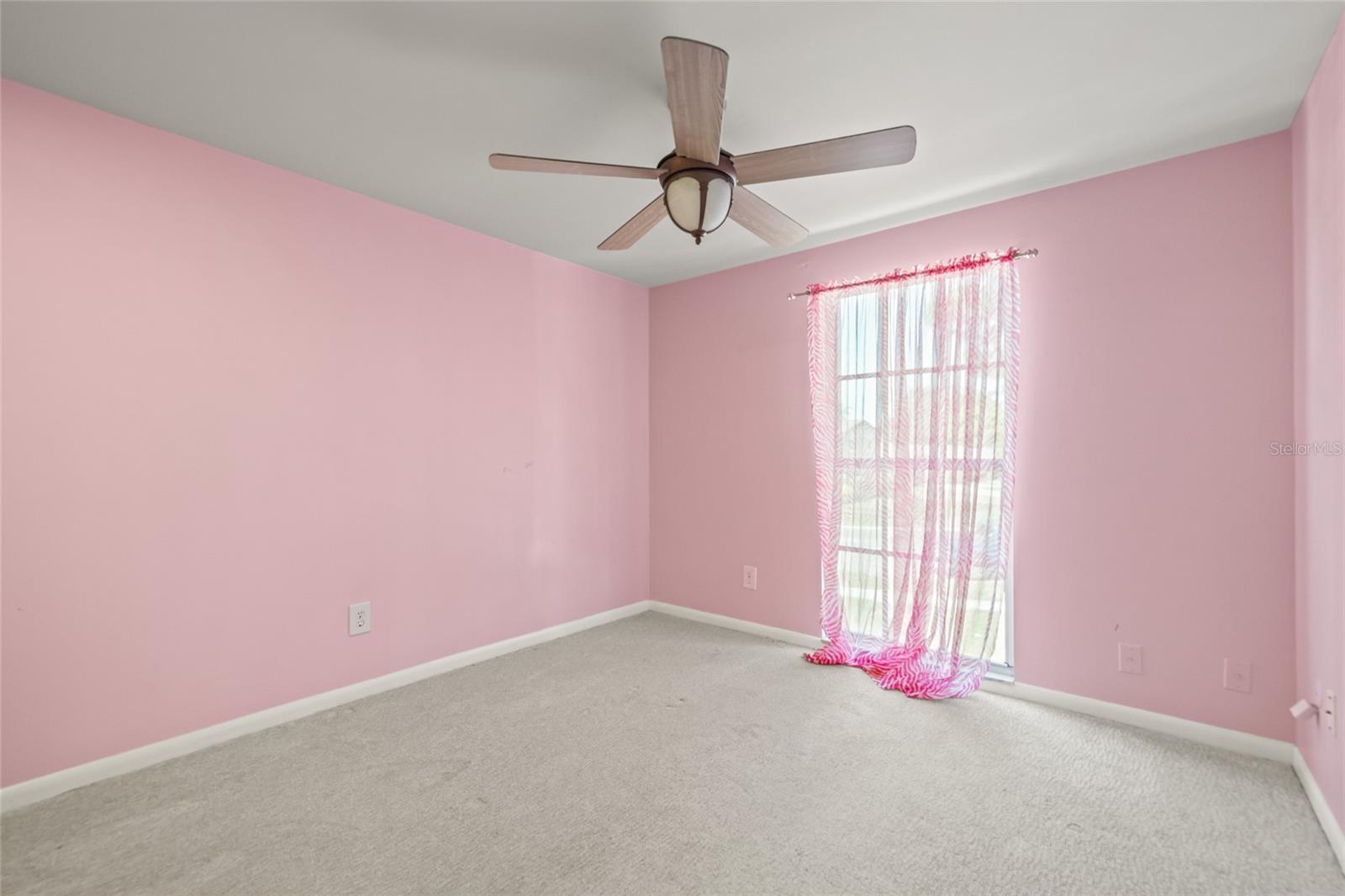 Listing photo id 27 for 6607 Larimer Drive