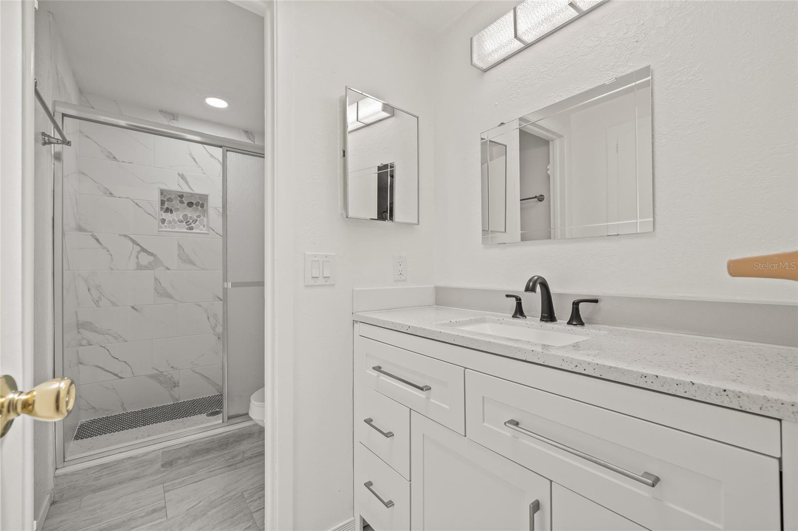Listing photo id 29 for 6607 Larimer Drive
