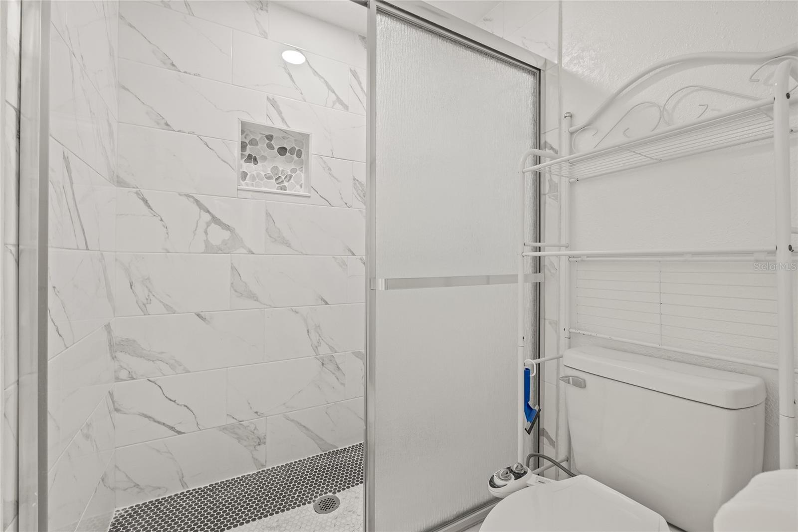 Listing photo id 30 for 6607 Larimer Drive