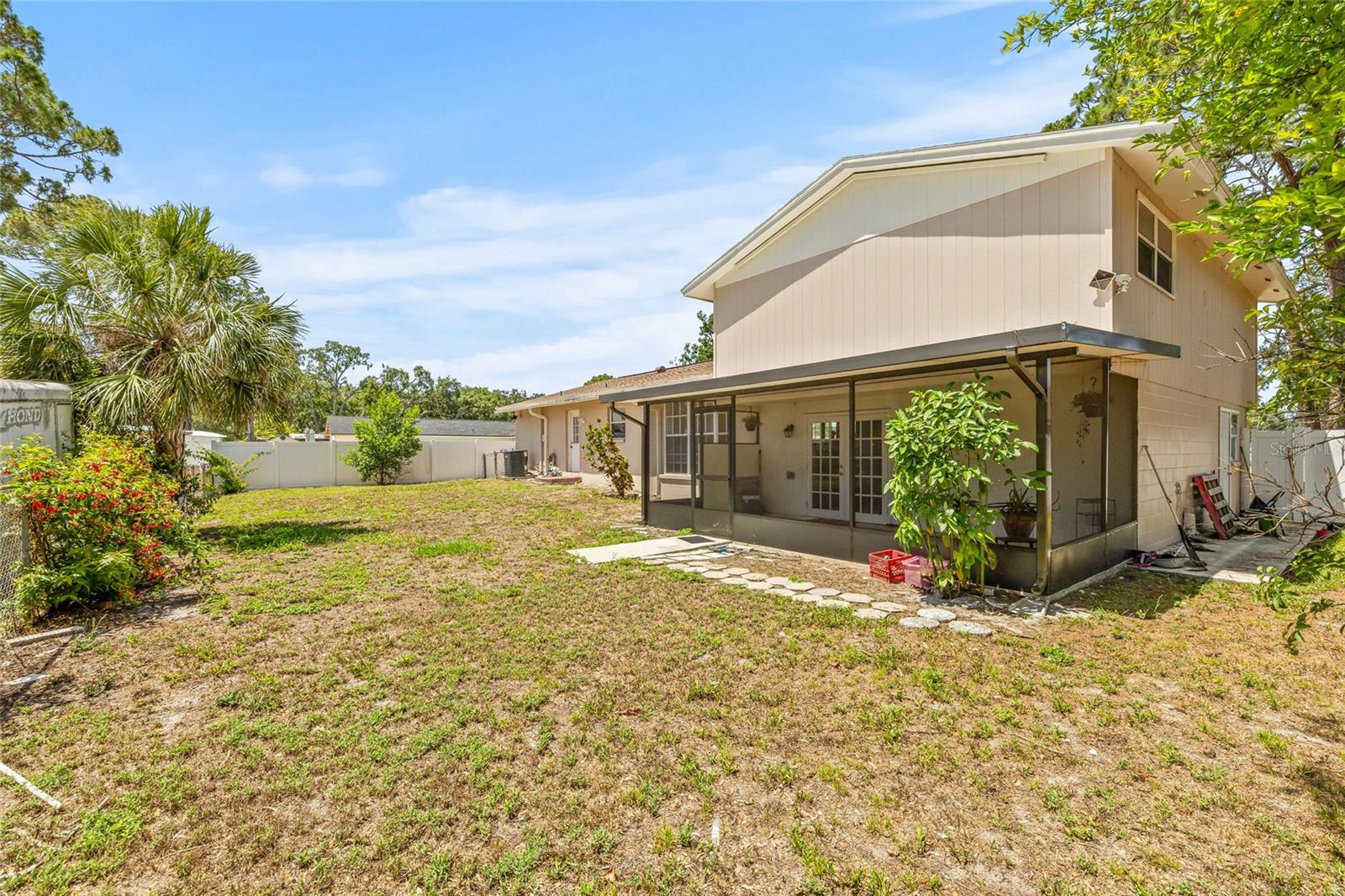 Listing photo id 36 for 6607 Larimer Drive