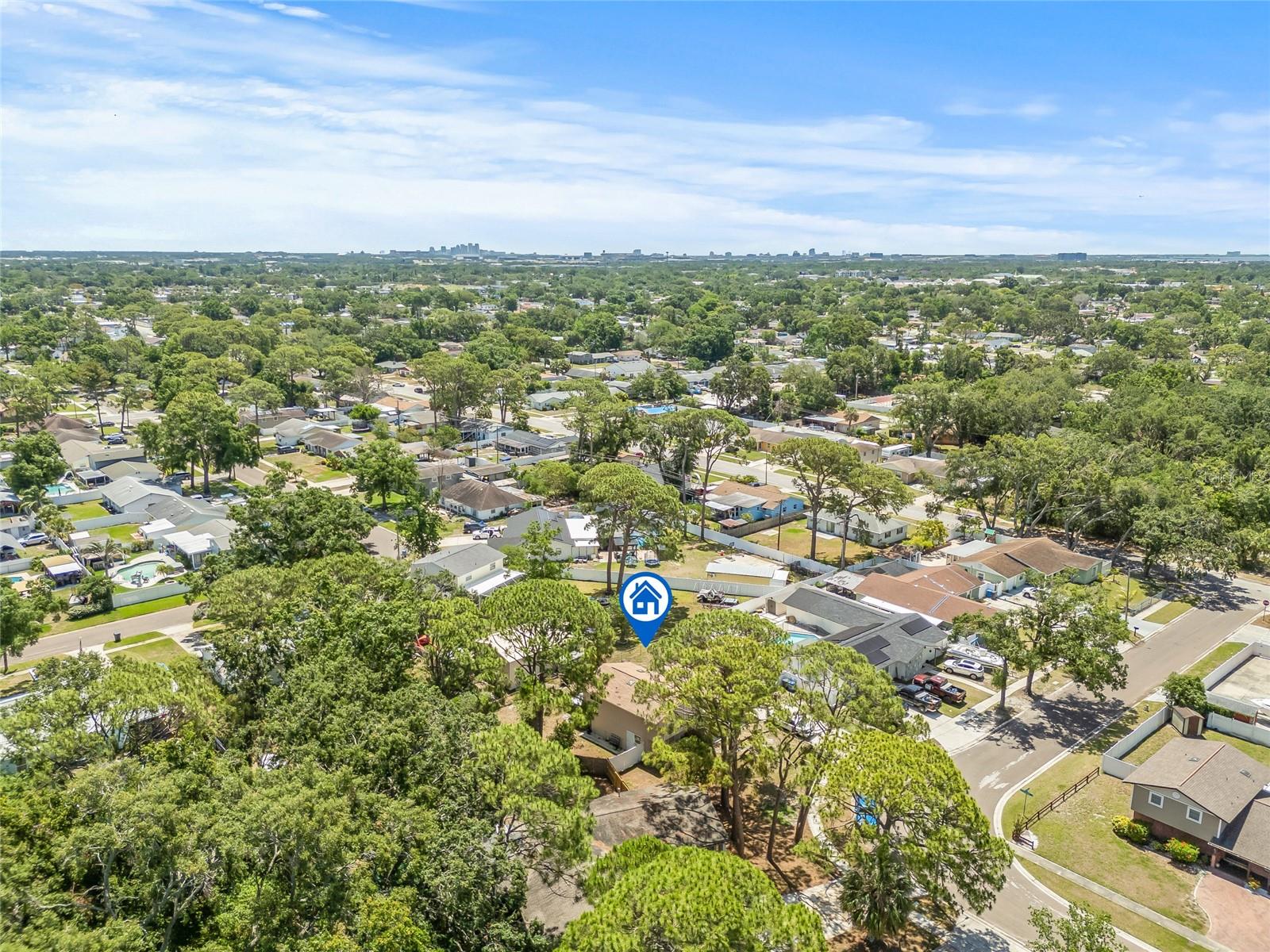 Listing photo id 38 for 6607 Larimer Drive