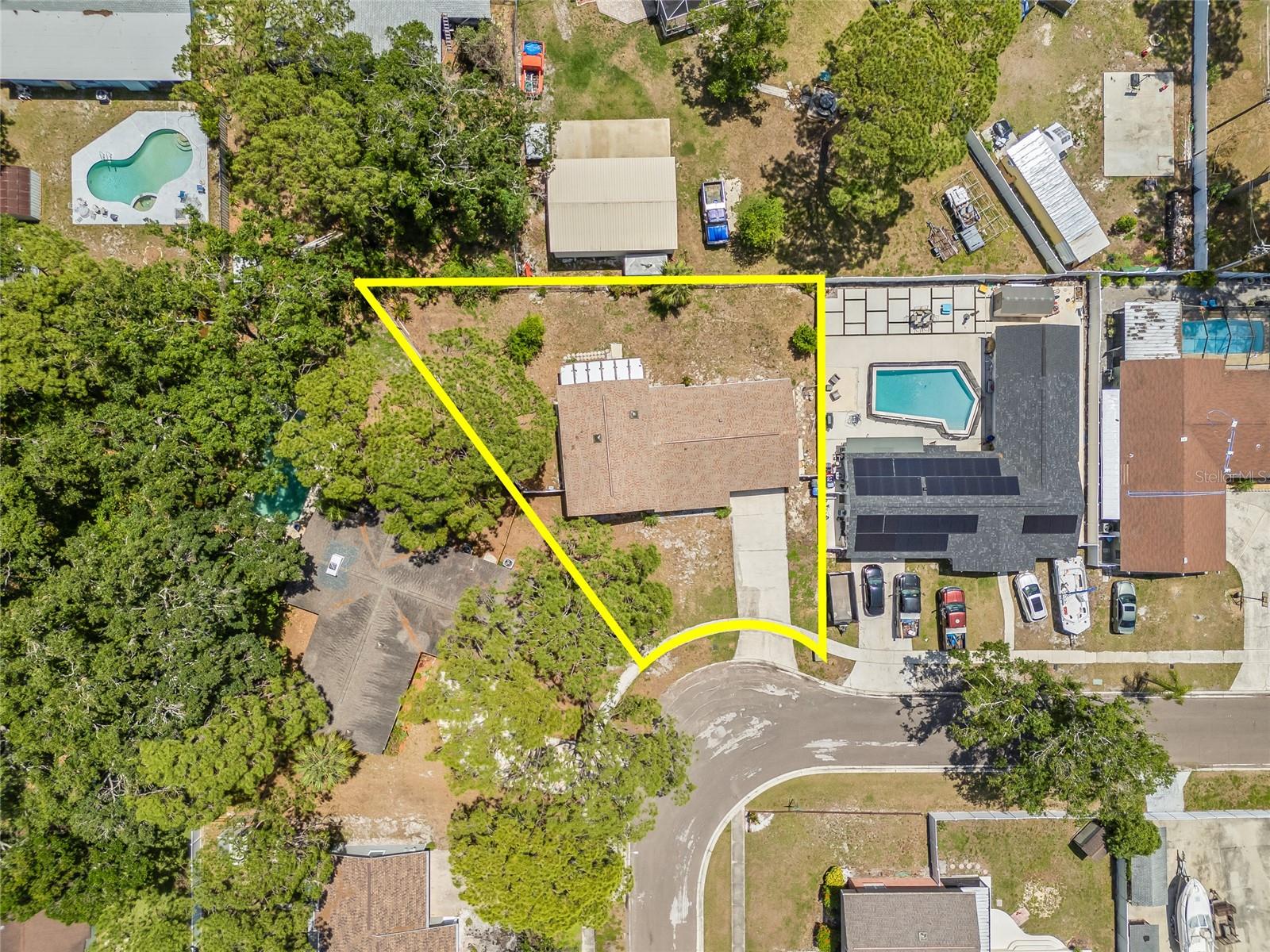 Listing photo id 44 for 6607 Larimer Drive