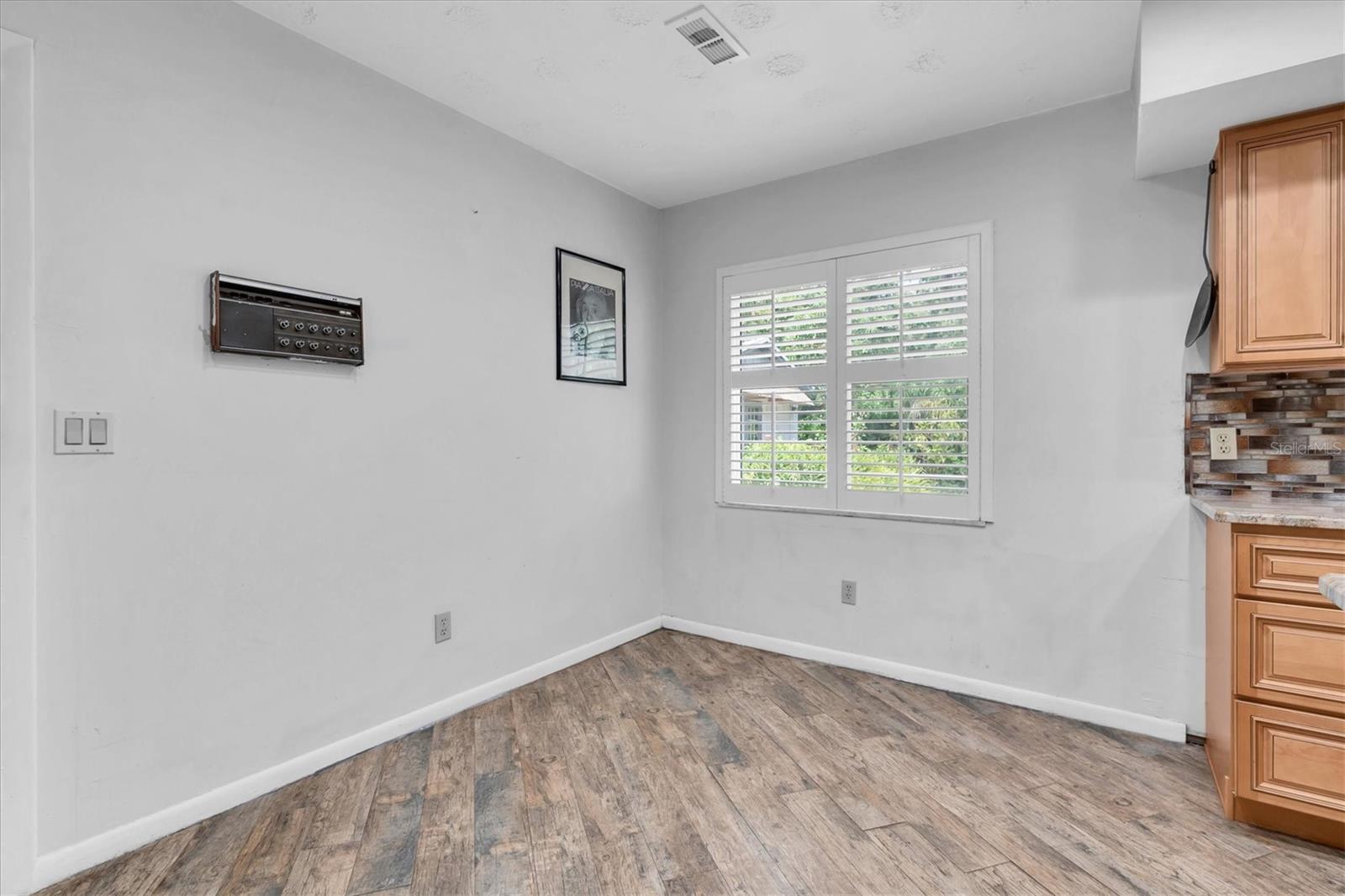 Image 11 of 66 For 13533 Bay Lake Lane