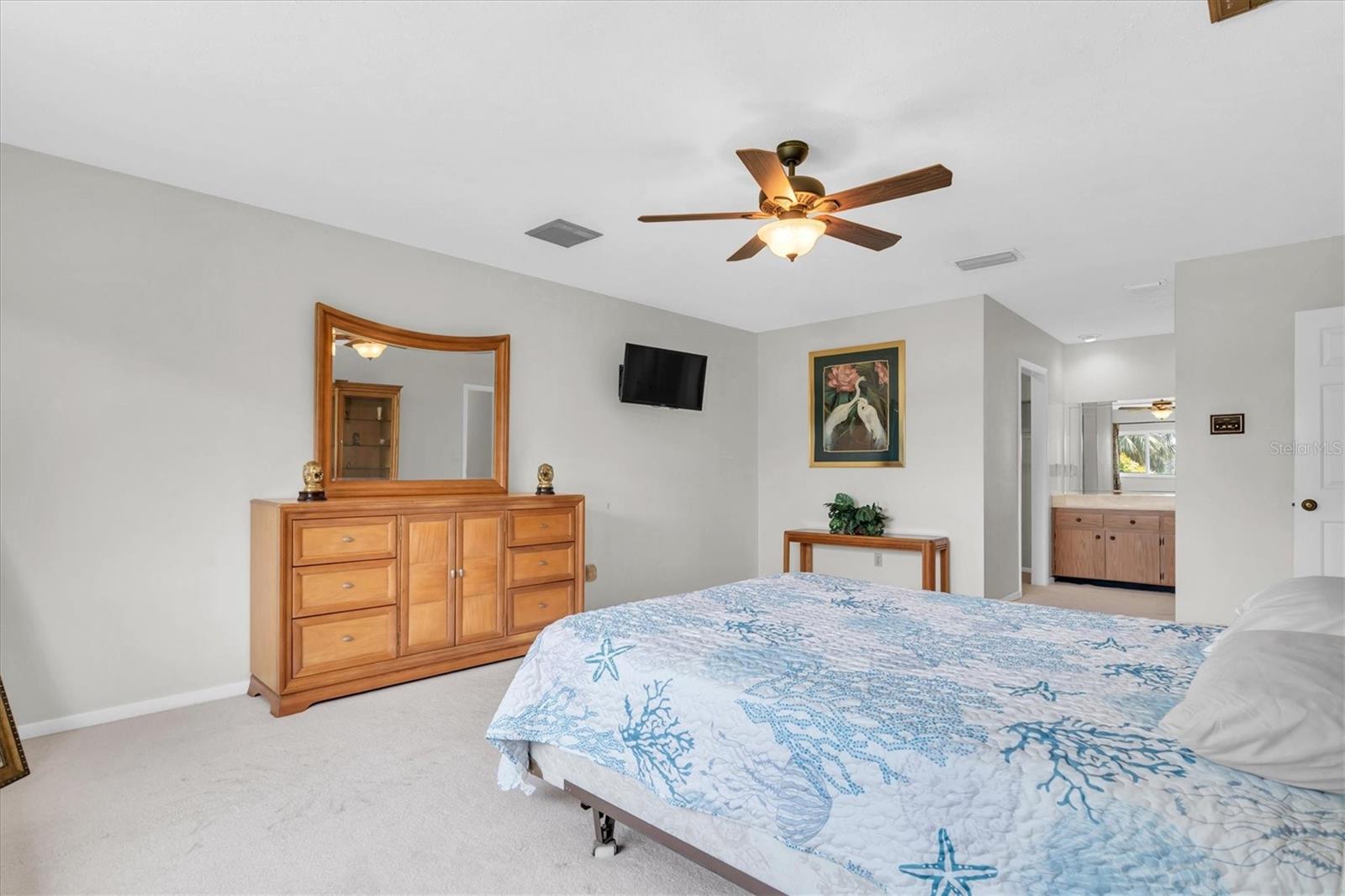 Image 17 of 66 For 13533 Bay Lake Lane