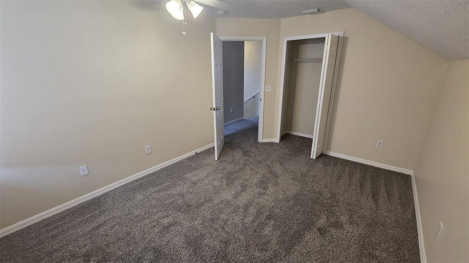 Image 11 of 14 For 6213 Crickethollow Drive