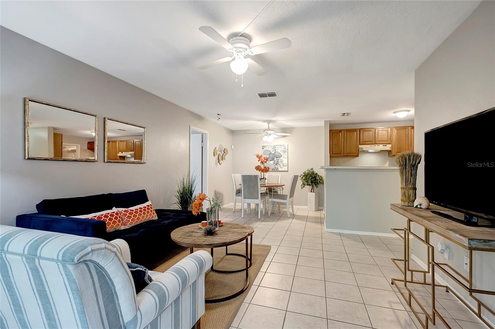 Image 7 of 25 For 1400 Gandy Boulevard N 1504