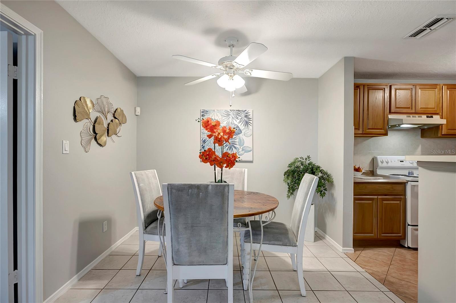 Image 9 of 25 For 1400 Gandy Boulevard N 1504