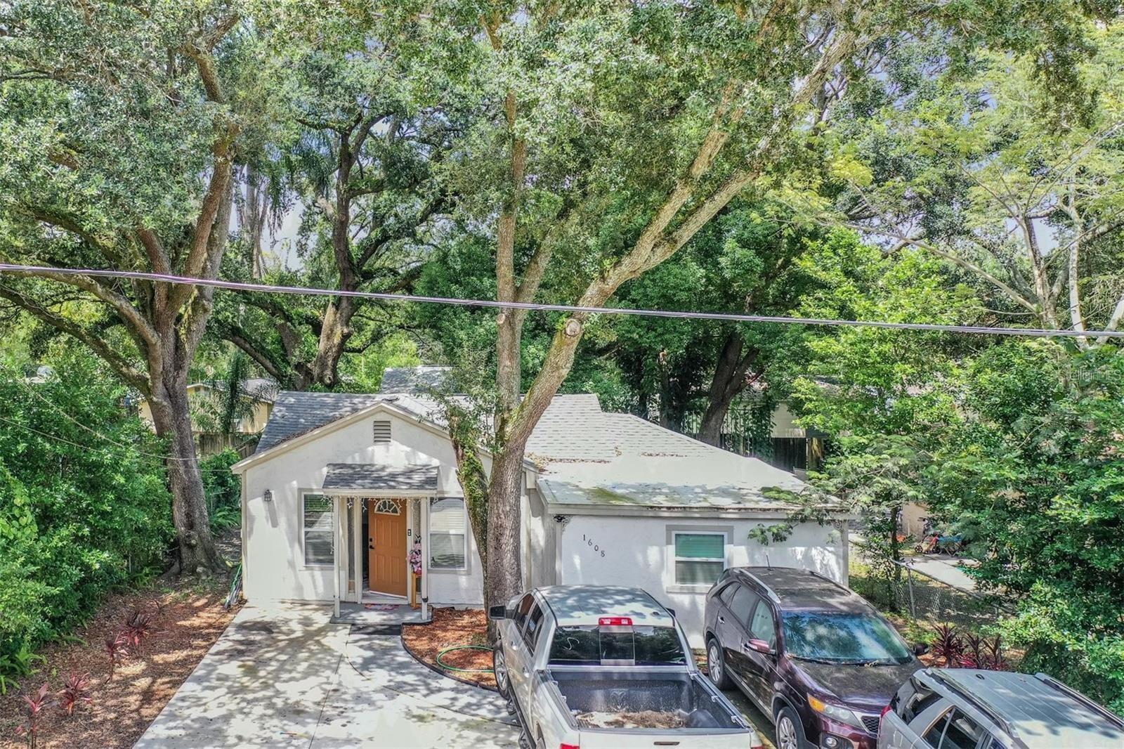 Listing photo id 1 for 1608 Linden Avenue