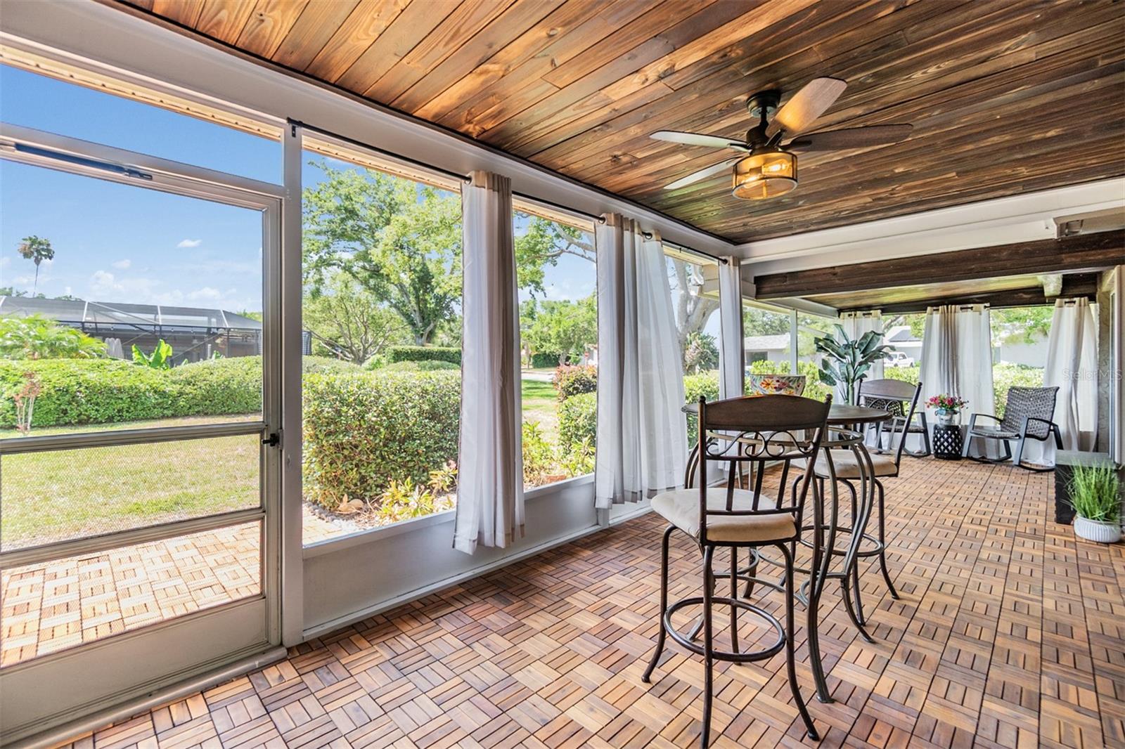 Image 28 of 36 For 2724 Ashwood Court