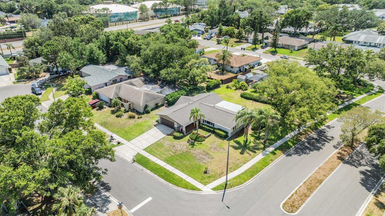 Image 3 of 36 For 2724 Ashwood Court