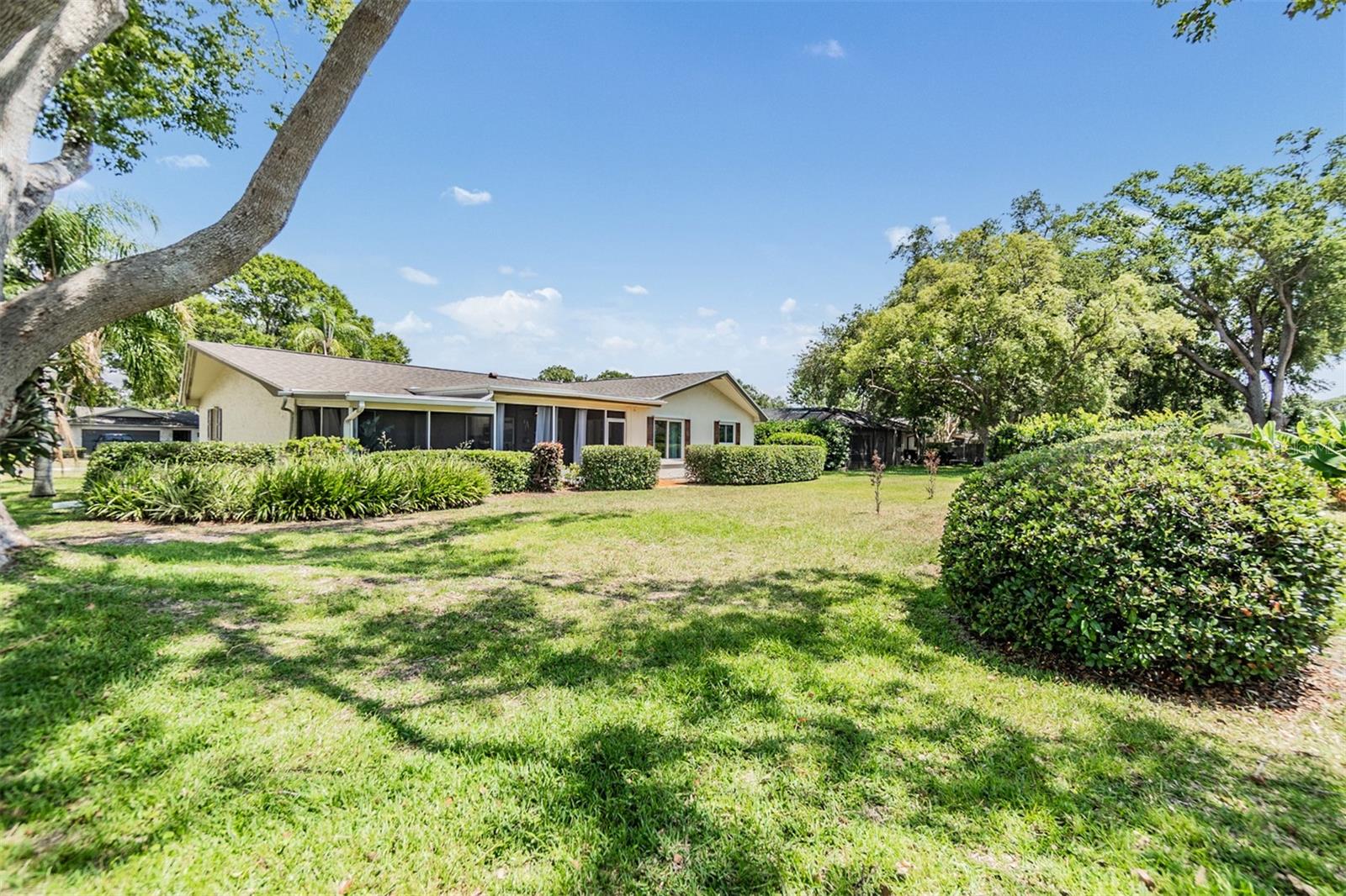 Image 31 of 36 For 2724 Ashwood Court
