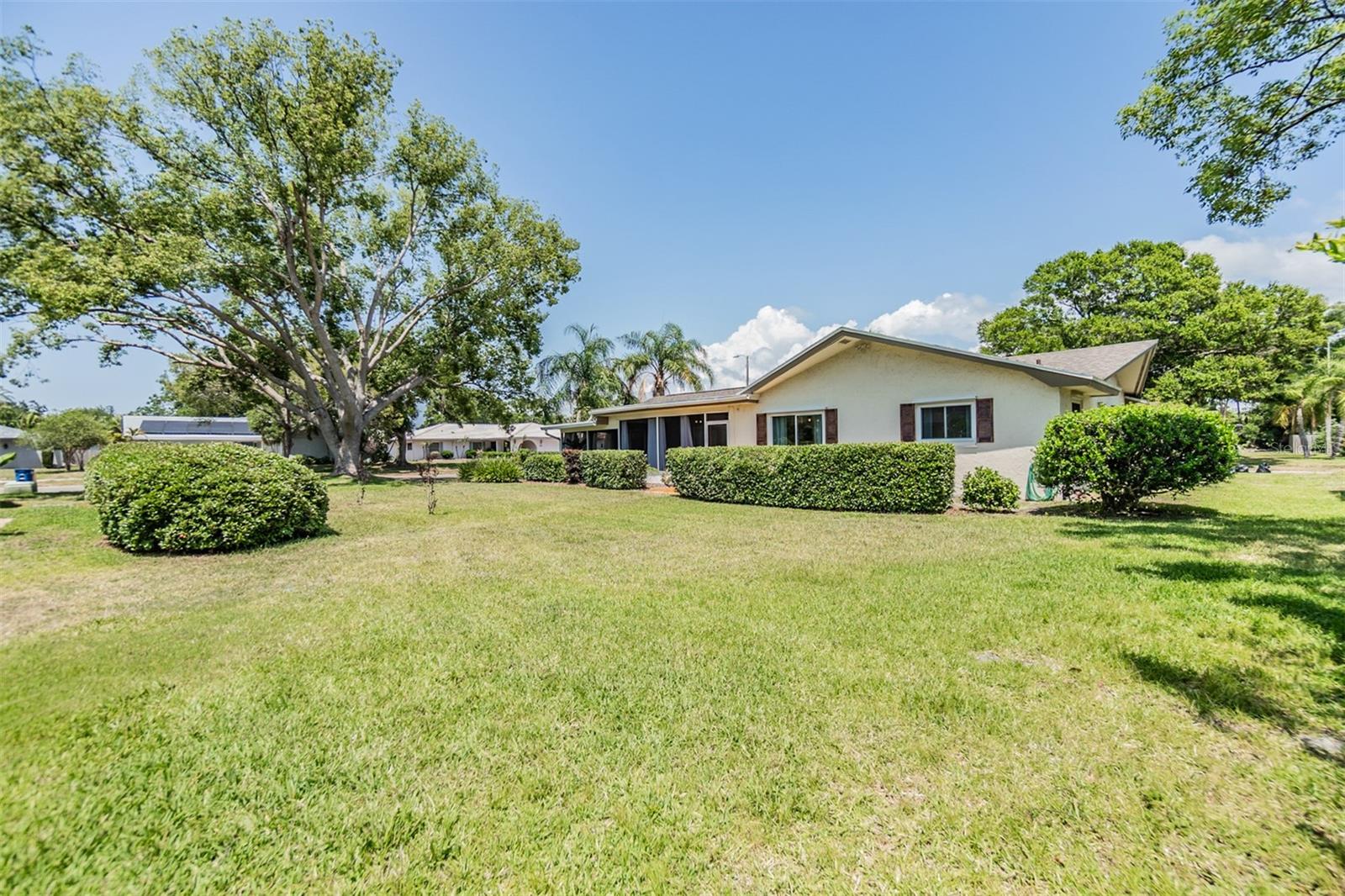 Image 32 of 36 For 2724 Ashwood Court