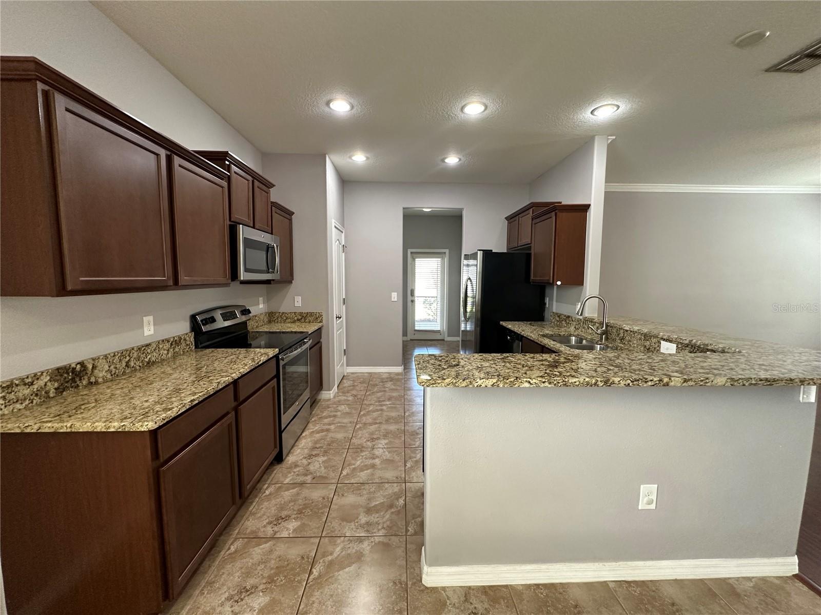 Image 10 of 37 For 1607 Acadia Harbor Place