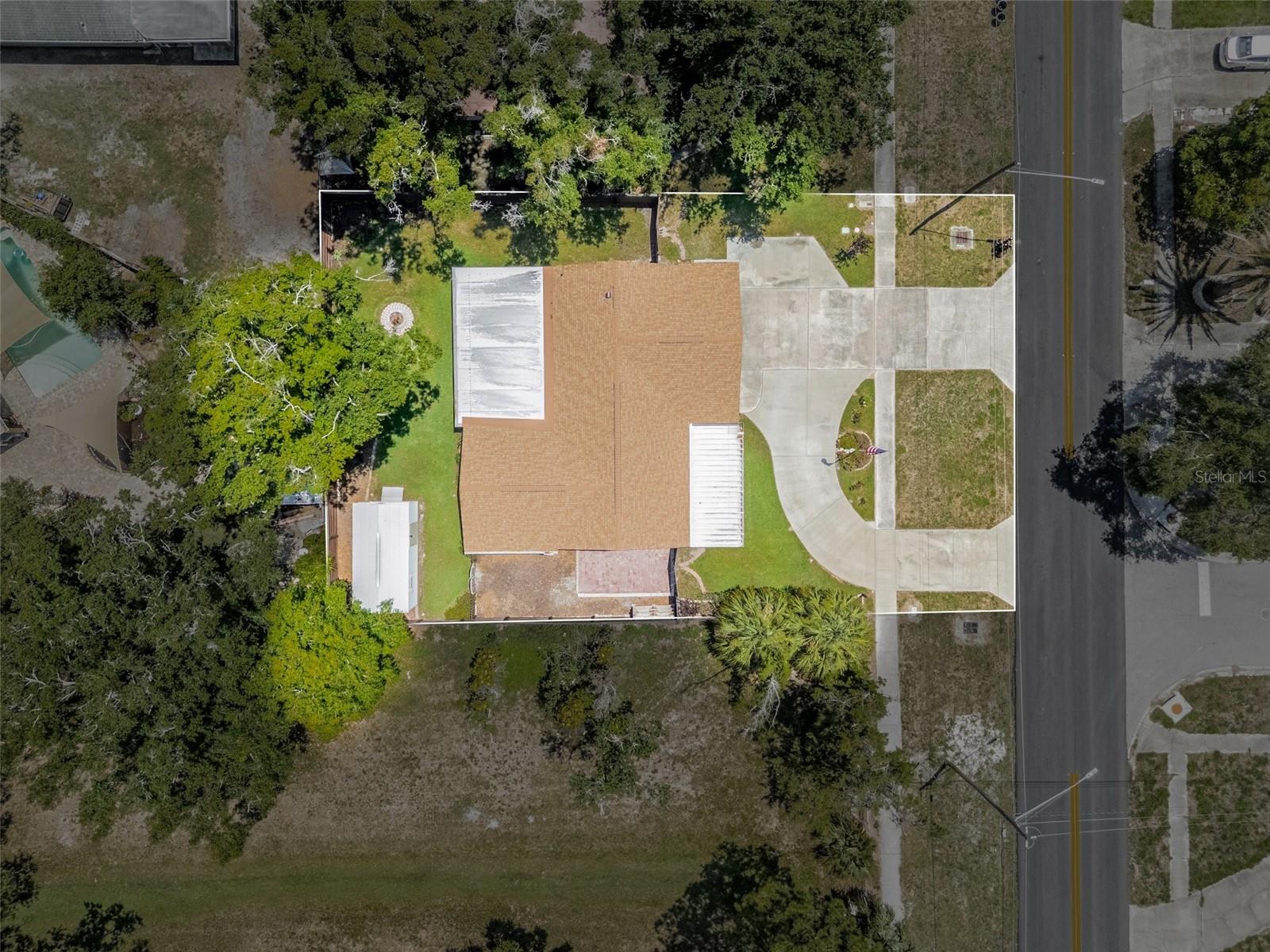 Listing photo id 26 for 9981 58th Street N