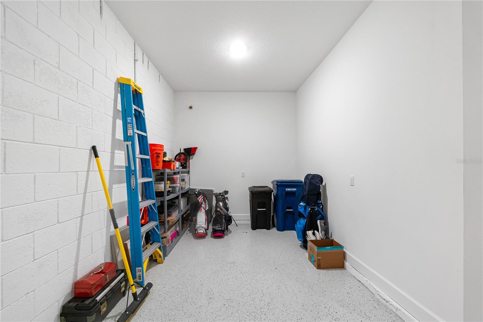 Image 45 of 69 For 15817 San Lazzaro Avenue