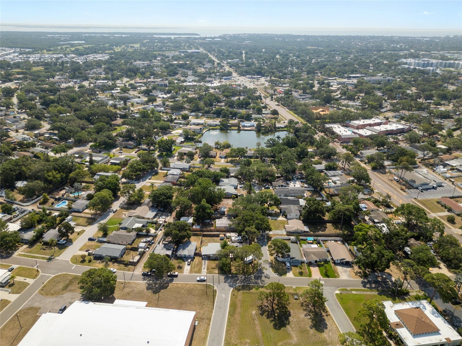 Listing photo id 12 for 753 63rd Avenue N