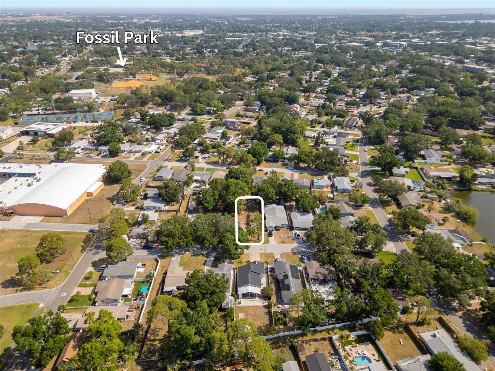 Listing photo id 1 for 753 63rd Avenue N