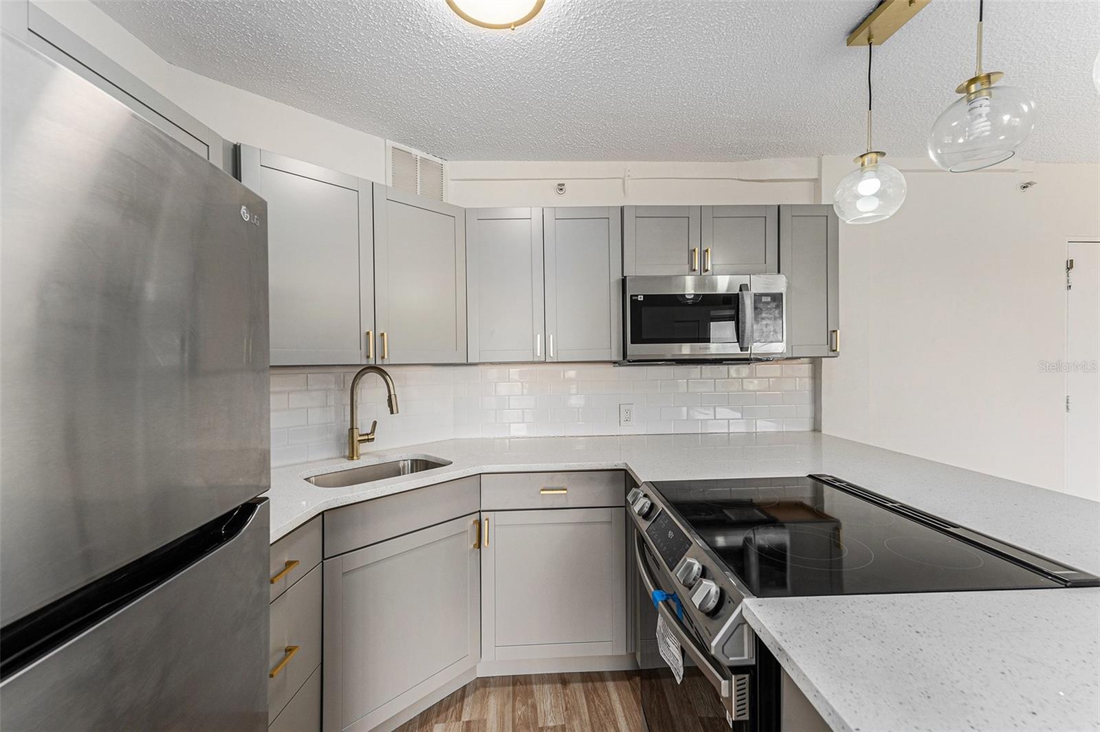 Image 13 of 27 For 3315 58th Avenue S 605