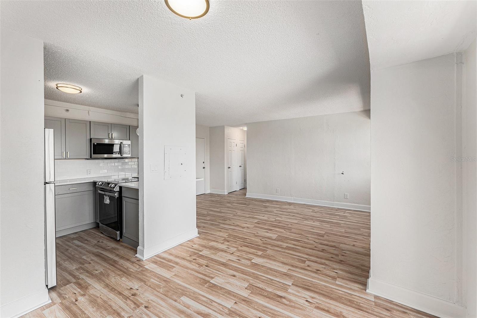 Image 14 of 27 For 3315 58th Avenue S 605