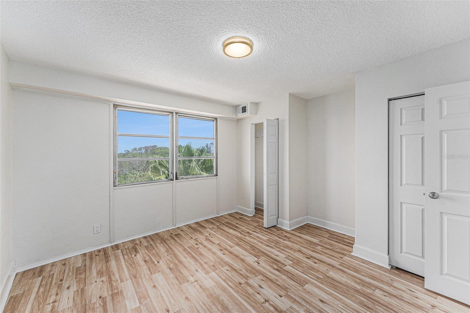 Image 16 of 27 For 3315 58th Avenue S 605