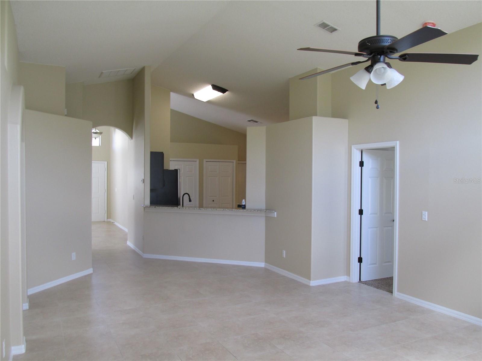 Image 13 of 36 For 1524 Maximilian Drive