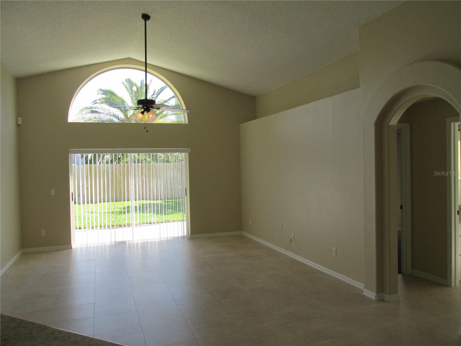 Image 15 of 36 For 1524 Maximilian Drive