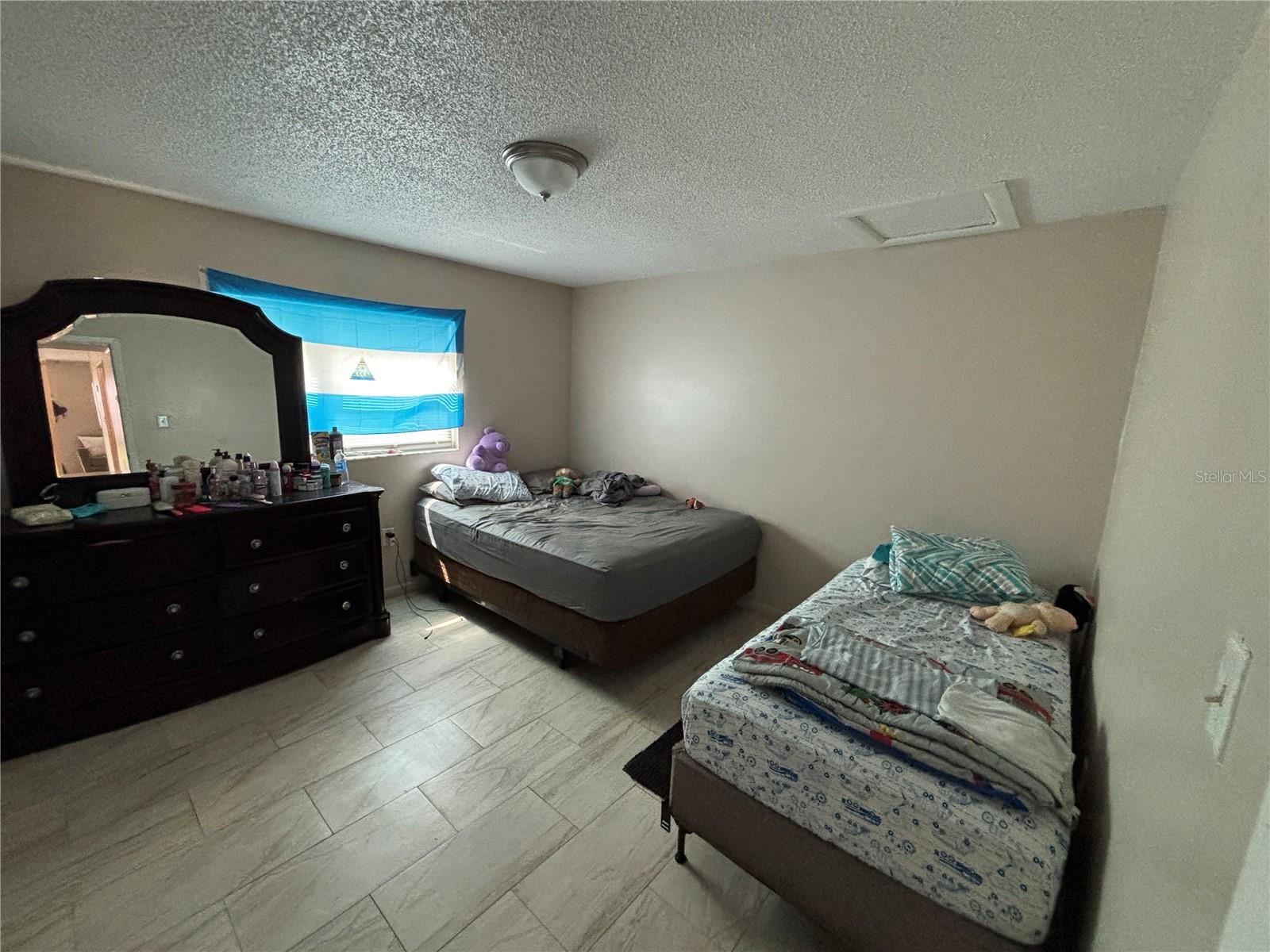 Image 11 of 19 For 5901 Gibson Avenue