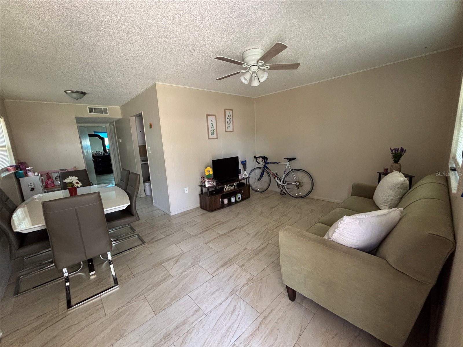 Image 7 of 19 For 5901 Gibson Avenue