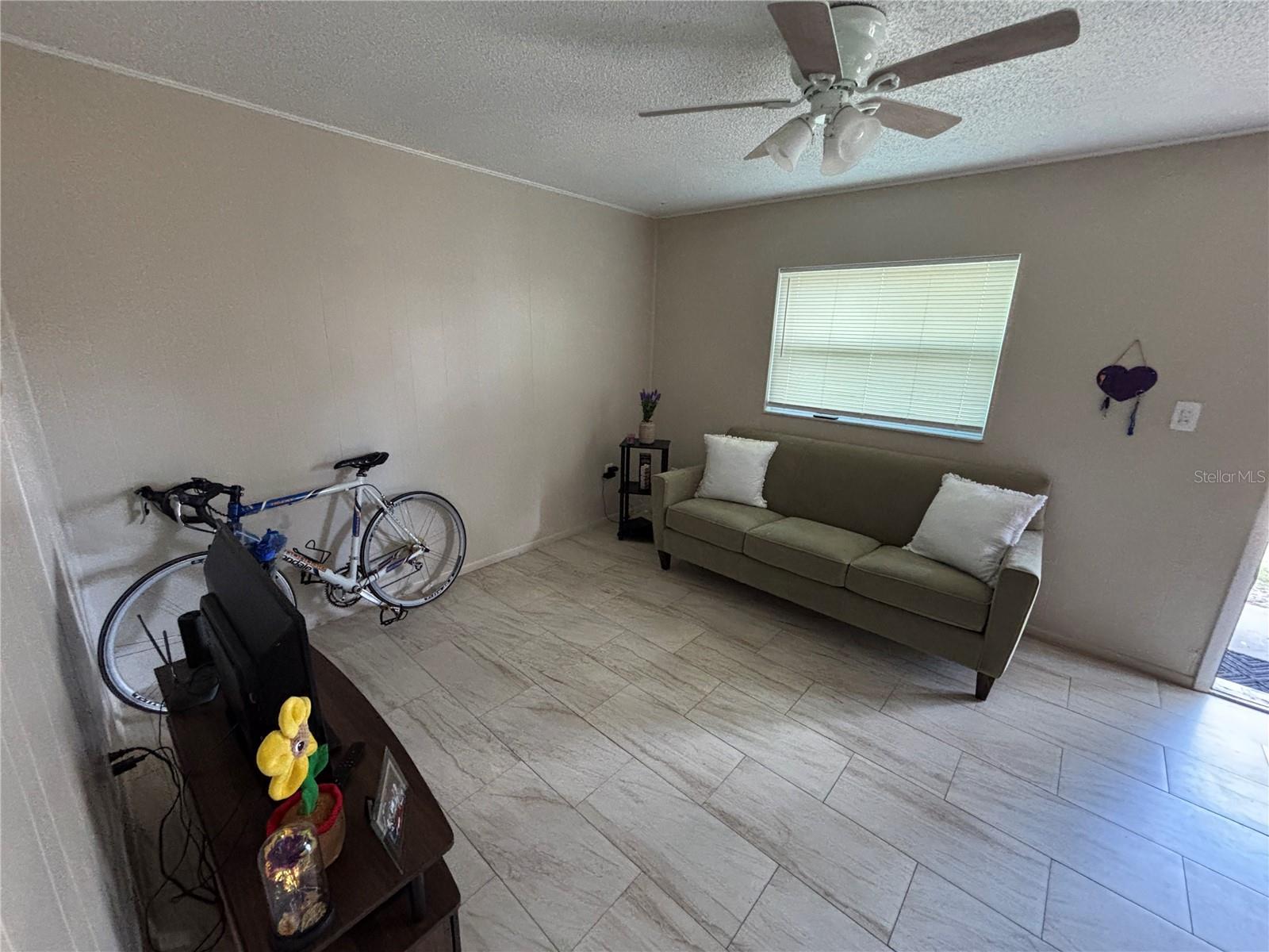 Image 8 of 19 For 5901 Gibson Avenue
