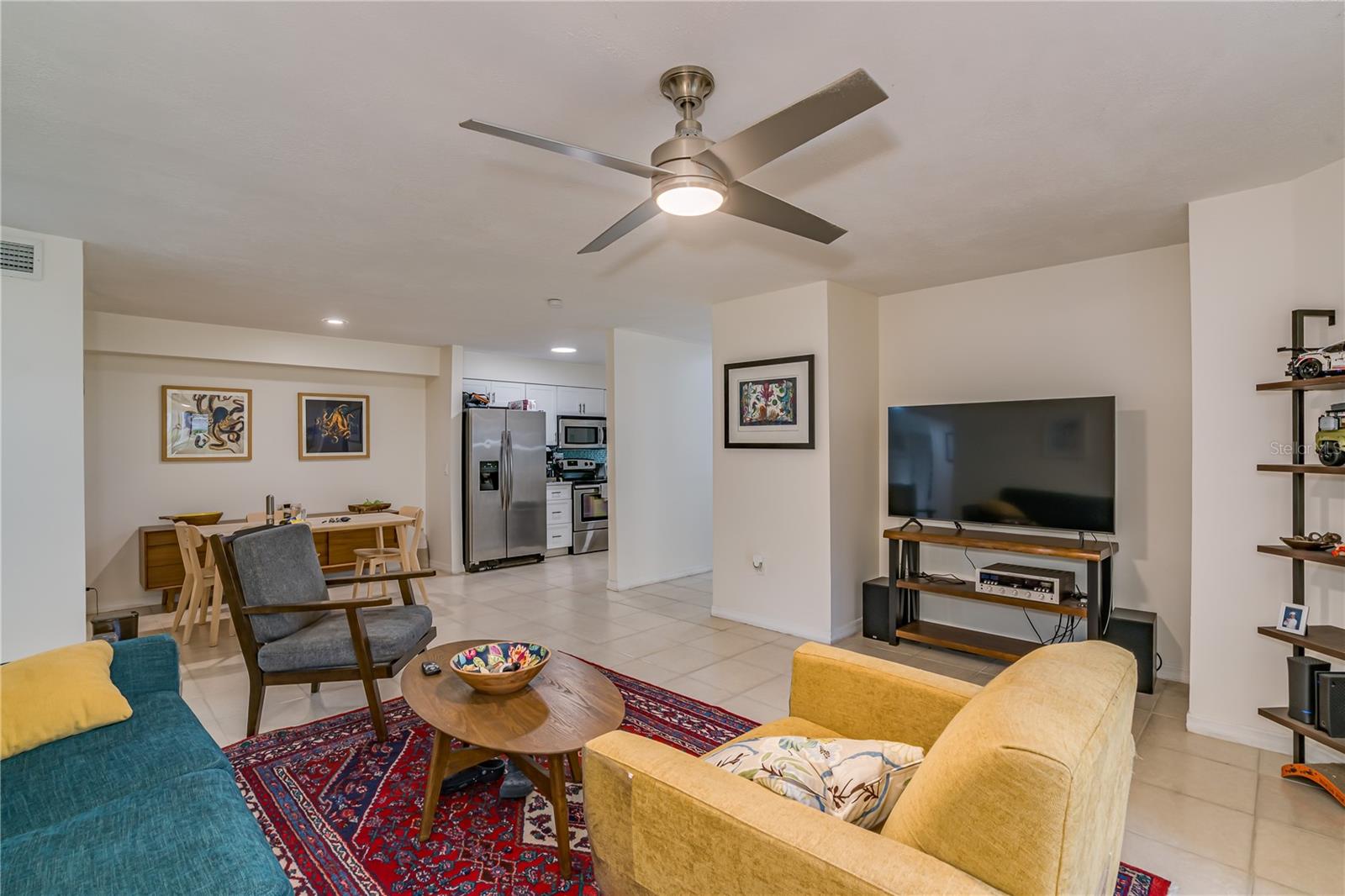Image 3 of 30 For 9481 Highland Oak Drive 710